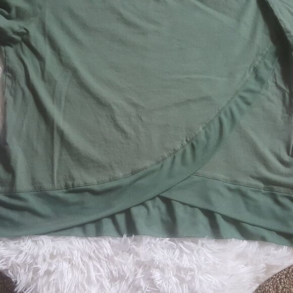 Hypr wear cross back mesh long sleeve workout top - Picture 4 of 8